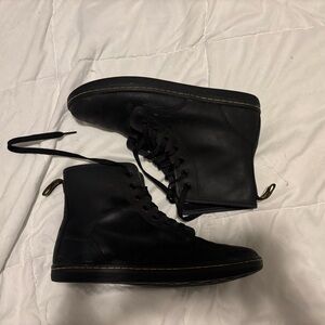 BLACK DOC MARTEN BOOTS
